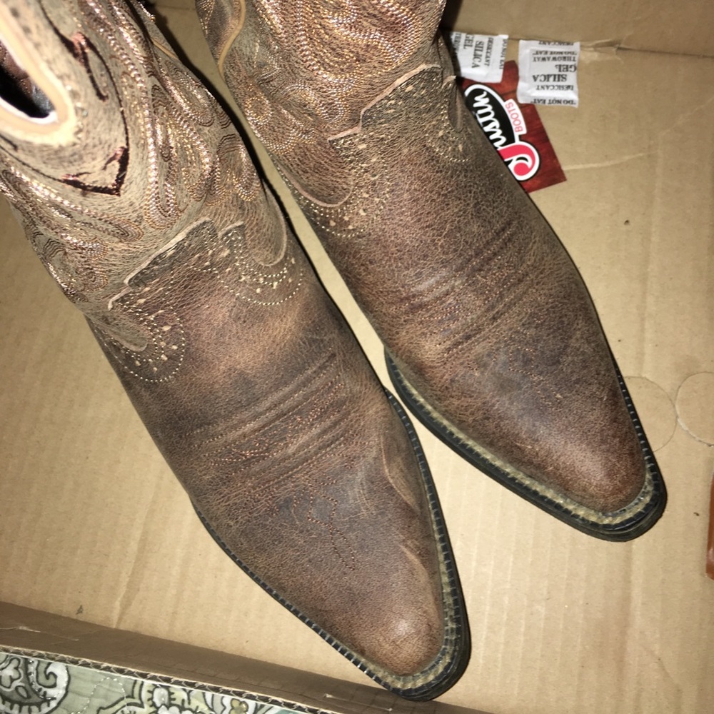 Justin cowboy boots